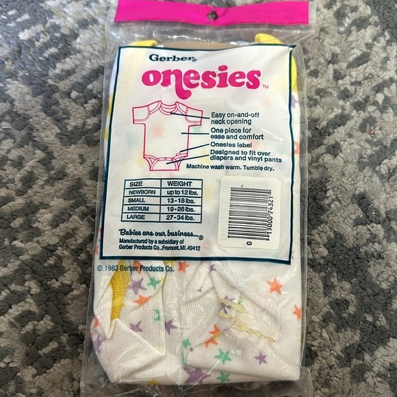 1983 NWT baby Gerber onesie - Picture 3 of 3